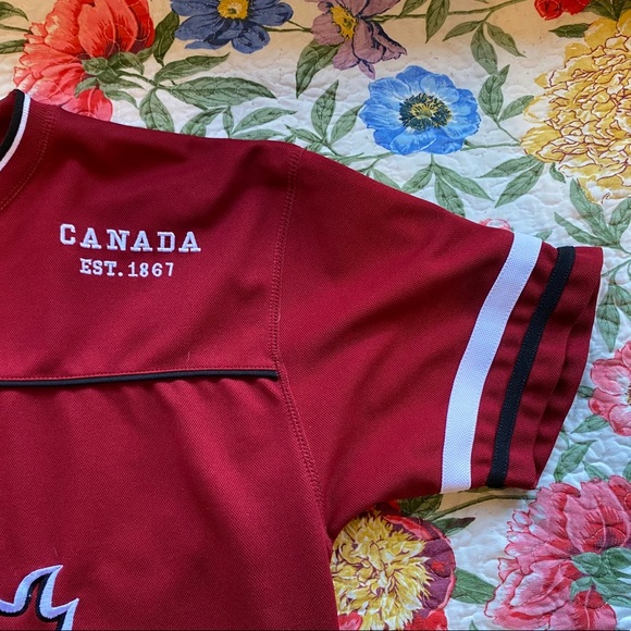 Canada Jersey - Picture 3 of 6